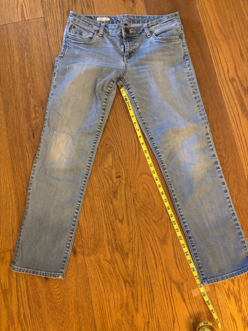 Kut From the Kloth Catherine Boyfriend Mid Rise Light Wash Denim Jeans - Picture 4 of 8